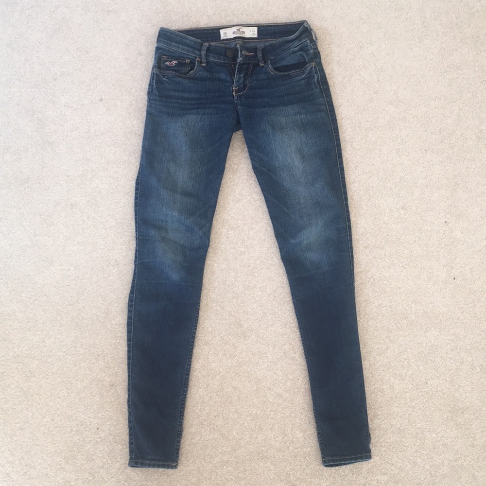 Hollister dark wash skinny jeans
